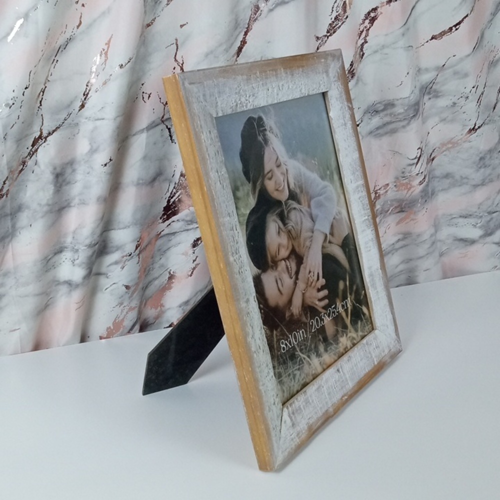 🚜🍒 Rustic Whitewashed Wood Picture Frame - Picture 2 of 4